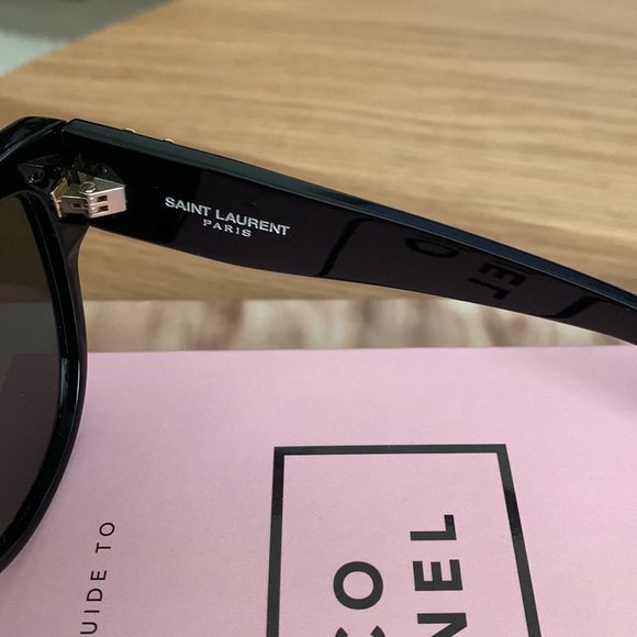 Saint Laurent Monogram M3 Sunglasses - Picture 6 of 7